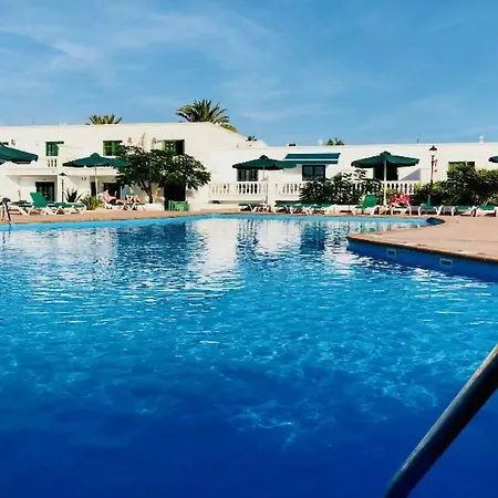 Florencia Mit Pool & Wifi In Puerto Del Carmen, Lanzarote - #120370 Apartmán Puerto del Carmen (Lanzarote)