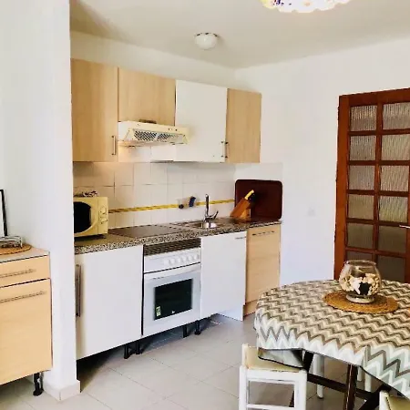 Florencia Mit Pool & Wifi In Puerto Del Carmen, Lanzarote - #120370 Appartamento